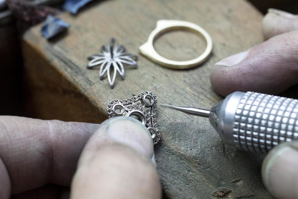 Custom Made Diamond Jewellery | Rings, Pendants & More